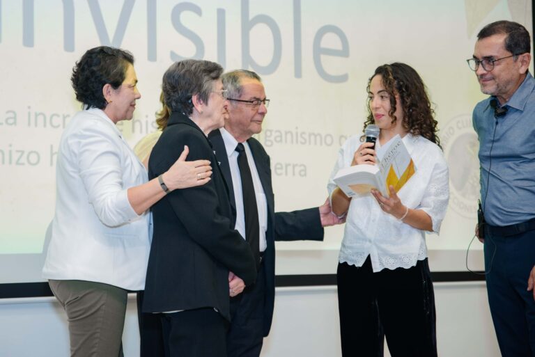 LANZAMIENTO LIBRO-146