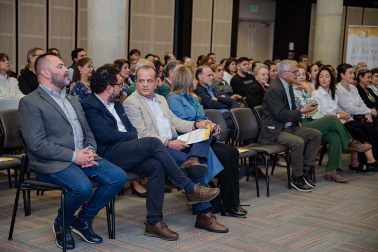 LANZAMIENTO LIBRO-17